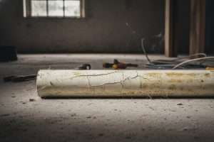 Réparer PVC blanc : rayures, fissures et jaunissement