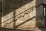 Fissure en escalier non structurelle : comprendre et agir