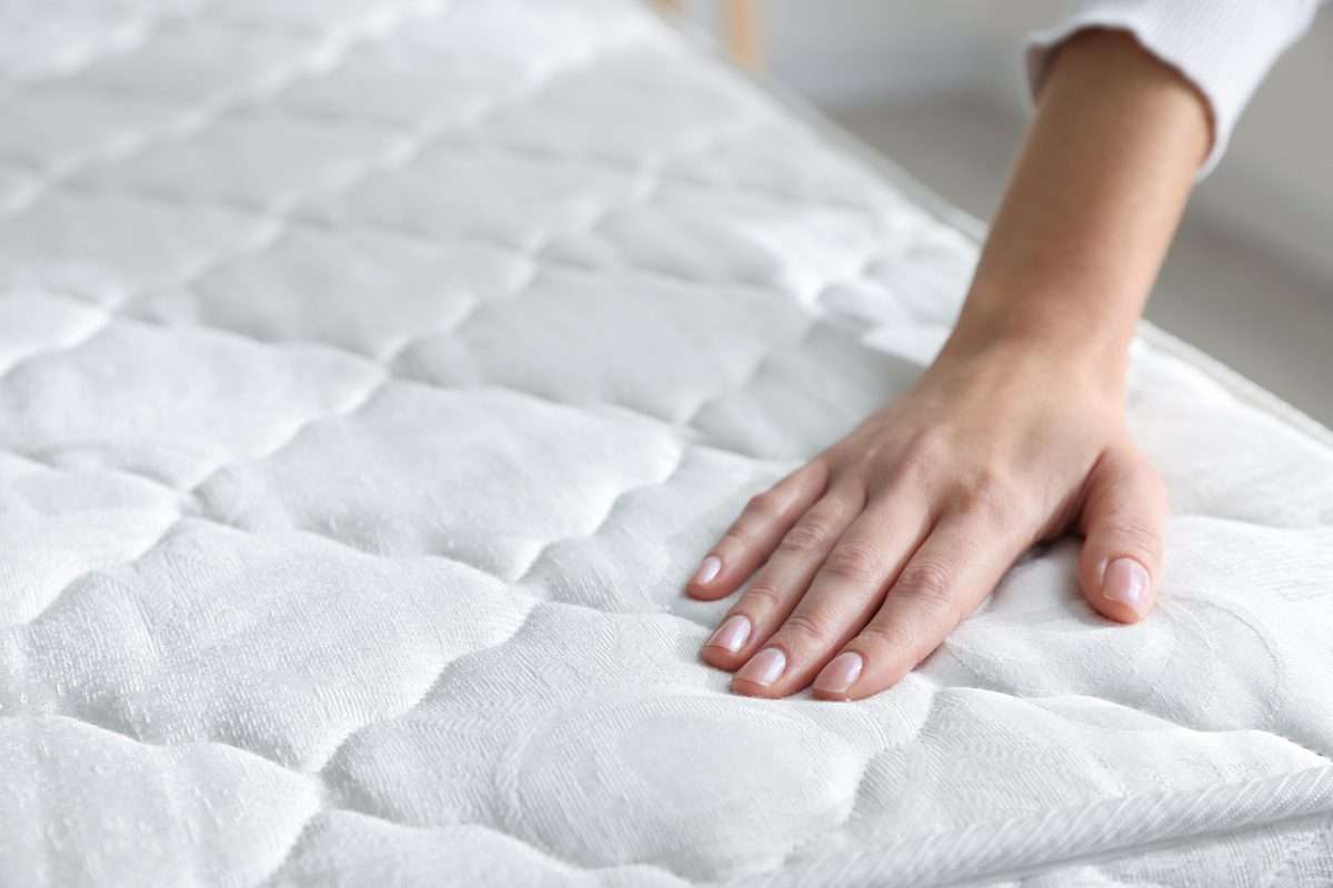 Surmatelas : comment améliorer le confort d'un matelas trop ferme